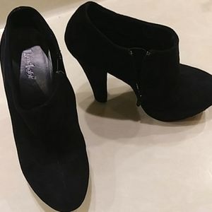 Black Platform shoes